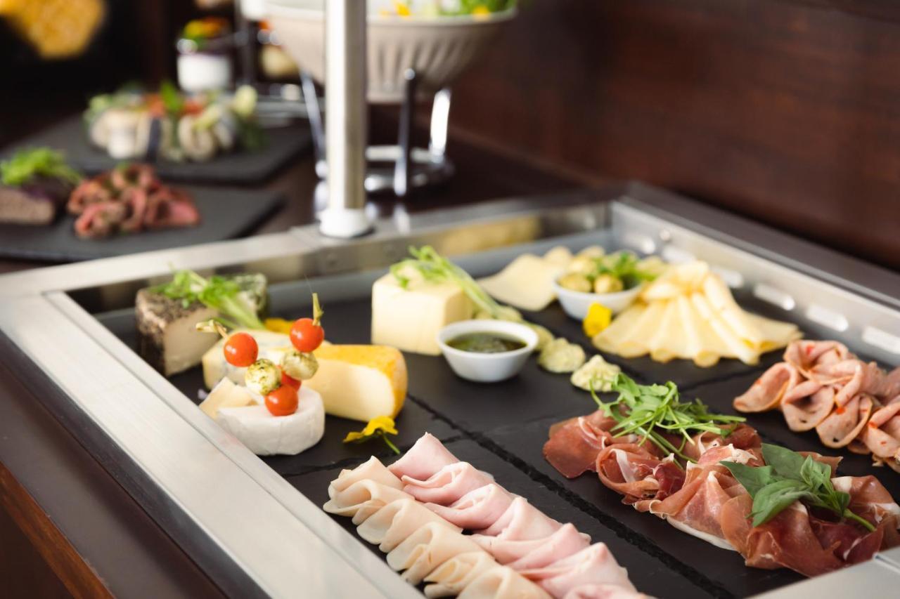 Boutique Hotel Saxonia Karlowe Wary Zewnętrze zdjęcie